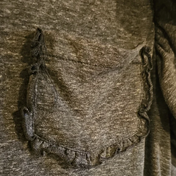 Charcoal Ruffle Sleeve Tee - Picture 2 of 5